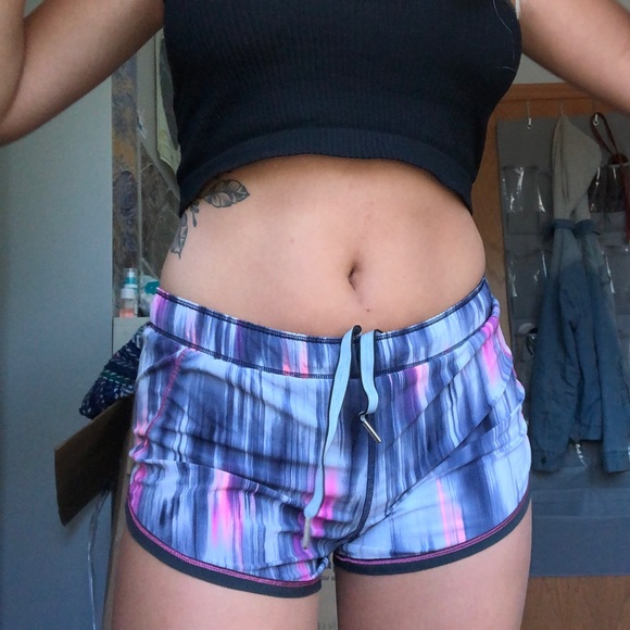 Lululemon running shorts! - Picture 5 of 5